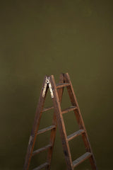 10047 Green Low Text M