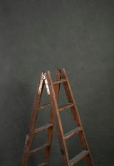 10077 Greenish Grey Low Text ST