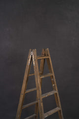 10215 Grey Distressed Text L