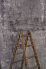 10224 Grey Strong Text ST