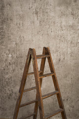 10252 Beige Strong Text Large