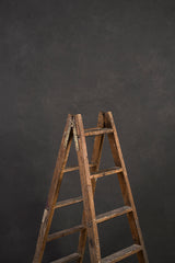 10277 Grey Low Text MID