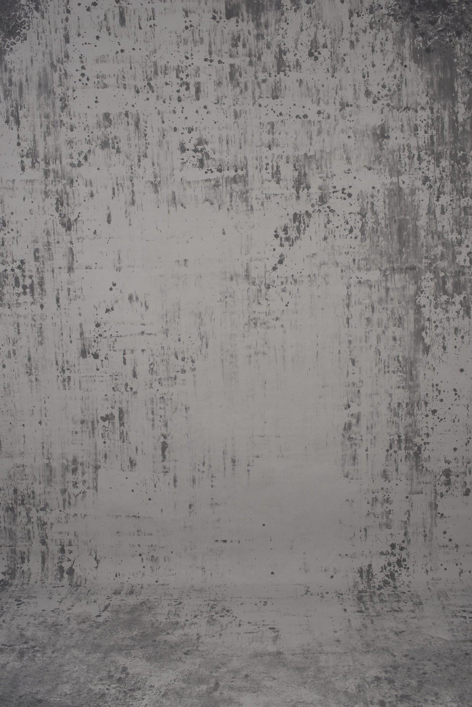 1034 Grey Strong Text XL