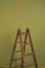 10373 Green Ochre Mid Text L