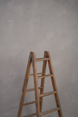 10389 Light Grey Mid Text L