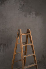10421 Warm Grey Strong Text M