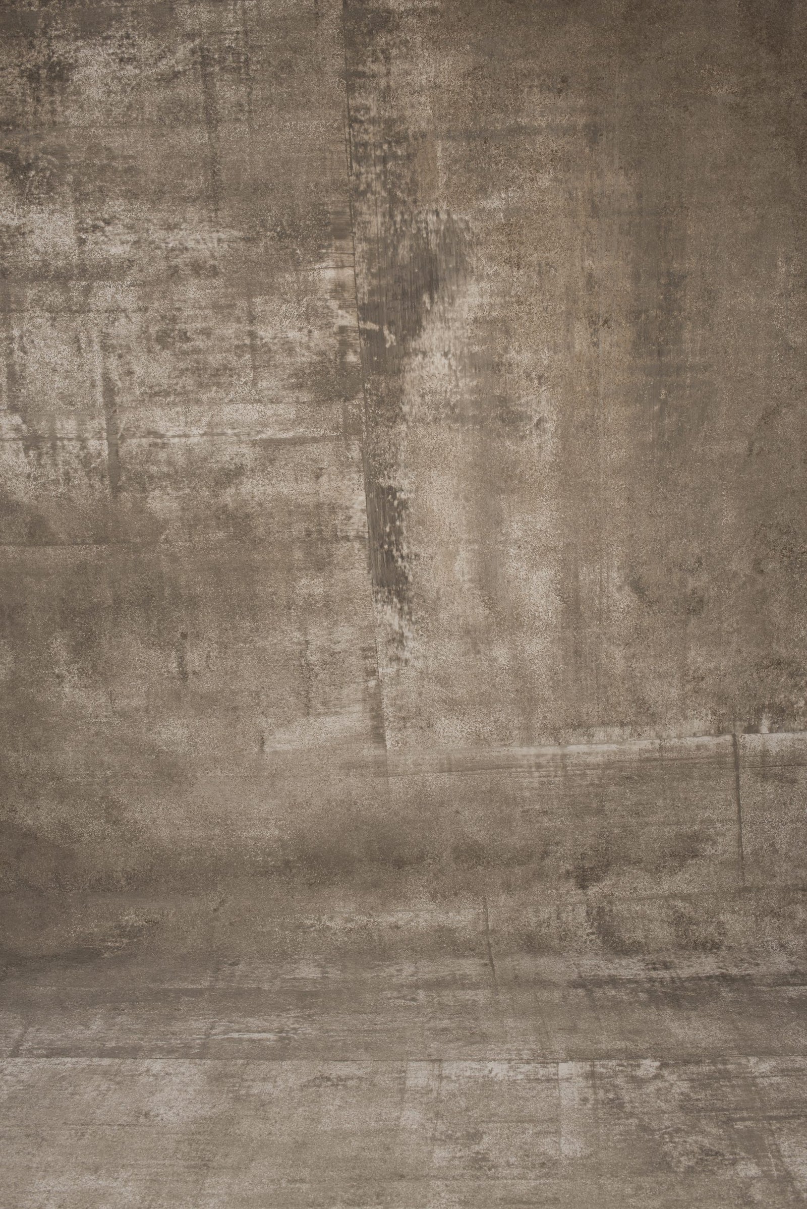 Warm Grey Backdrop Strong Text XL 1054