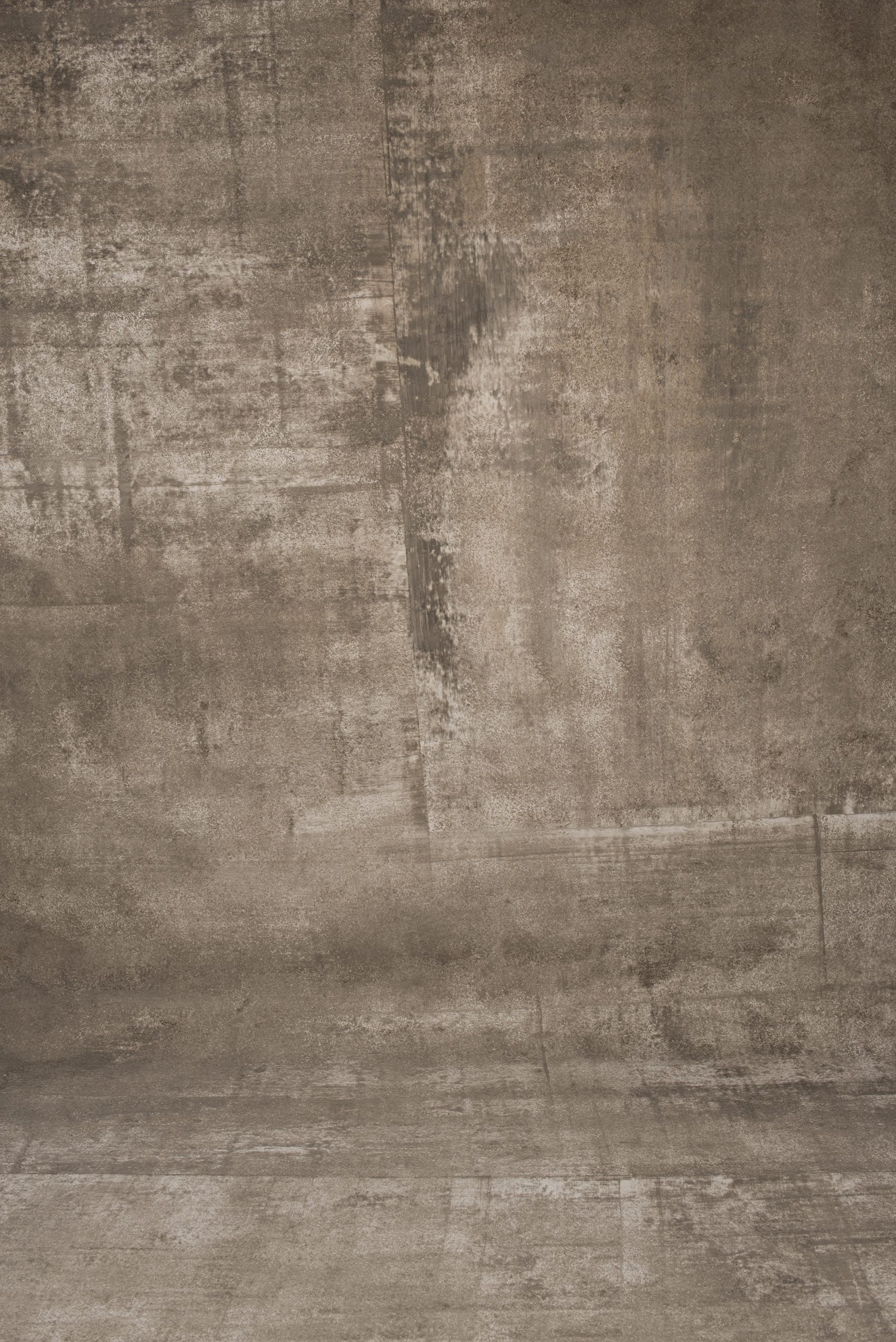 Warm Grey Backdrop Strong Text XL 1054