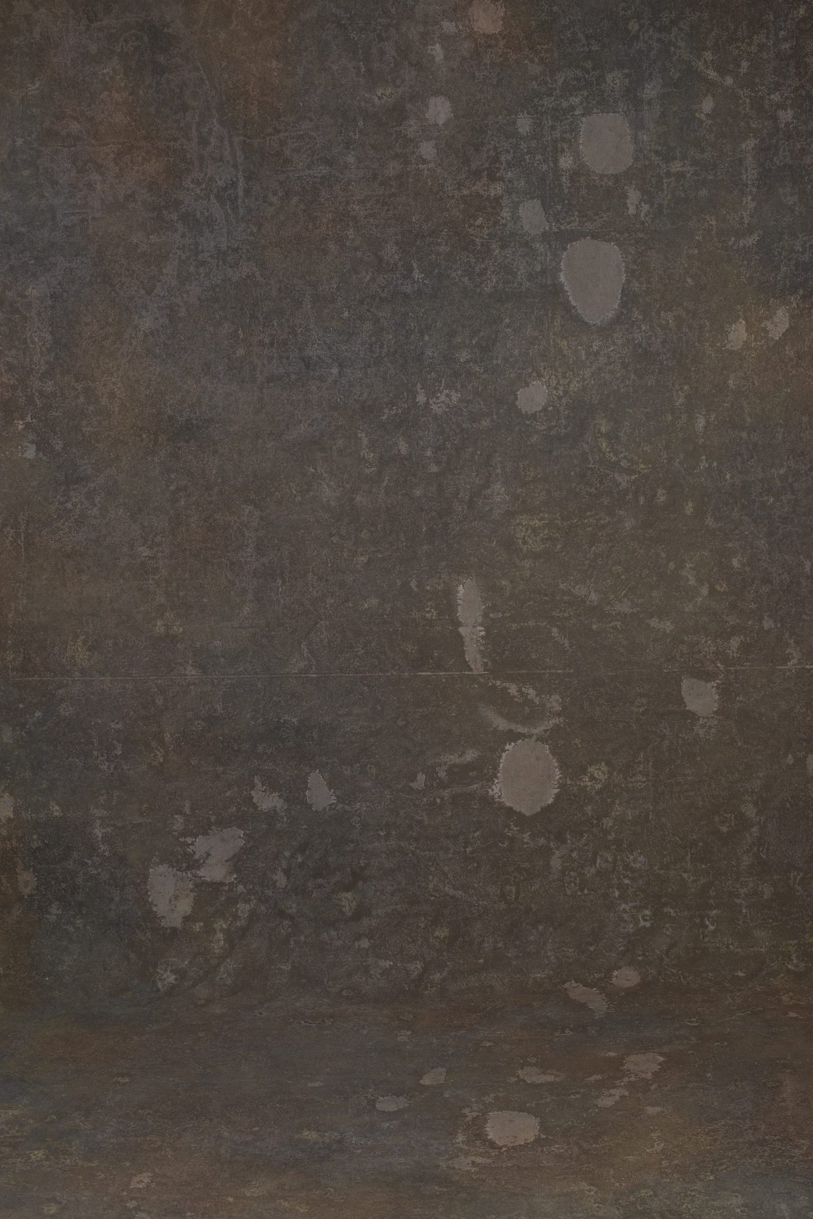 Warm Grey Backdrop Strong Text XL 1056