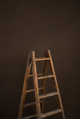10563 Brown Distressed Text L