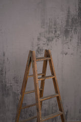 10604 Light Grey Strong Text M