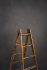 10720 Grey Distressed Text M