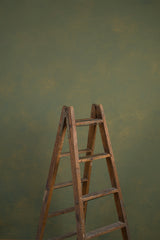 10729 Green Mid Text M