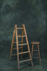1083 Green Distressed Text XL