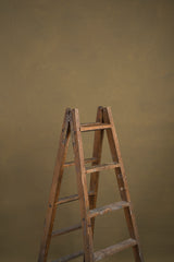 10837 Ochre Low Text M
