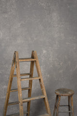 1101 Grey Mid Text L+
