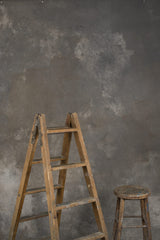 1106 Warm Grey Strong Text L+