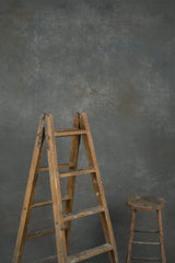1124 Cold Grey Distressed Text L+