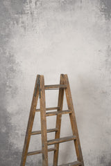 11360 Light Grey Strong Text M