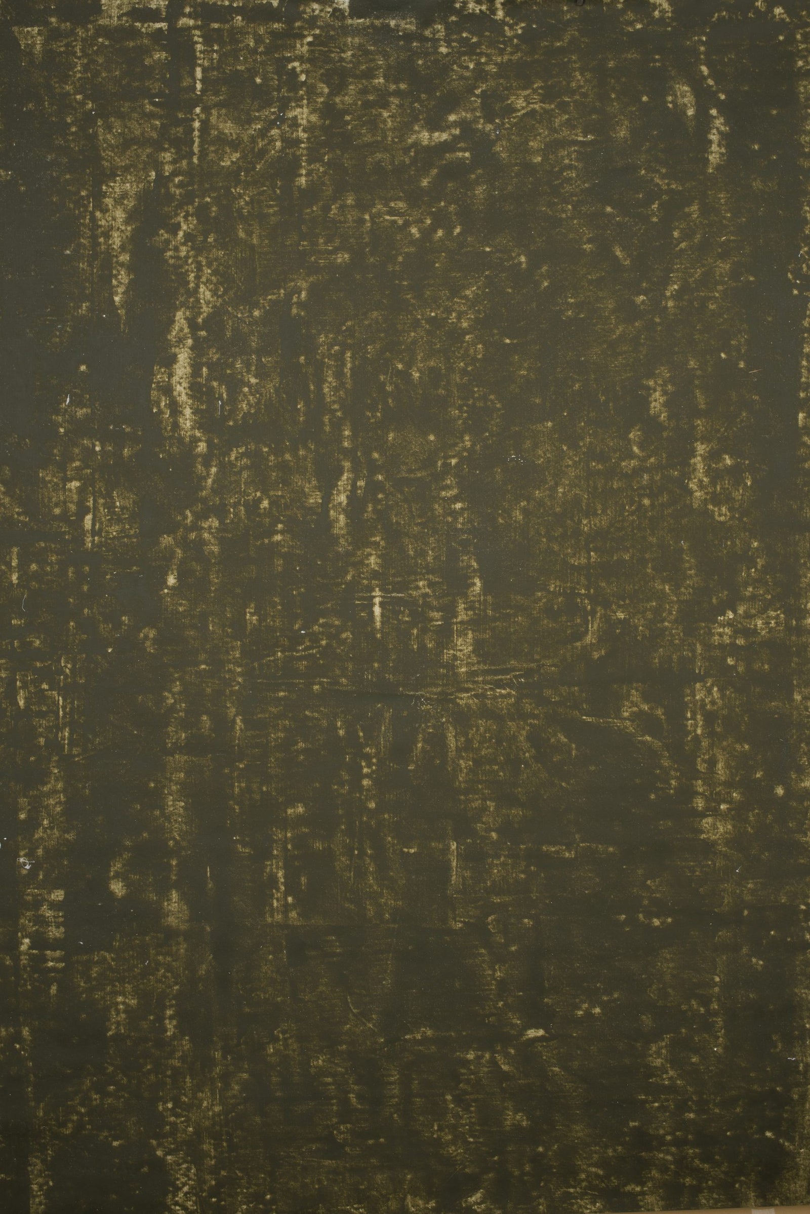 11401 Green Distressed Text M