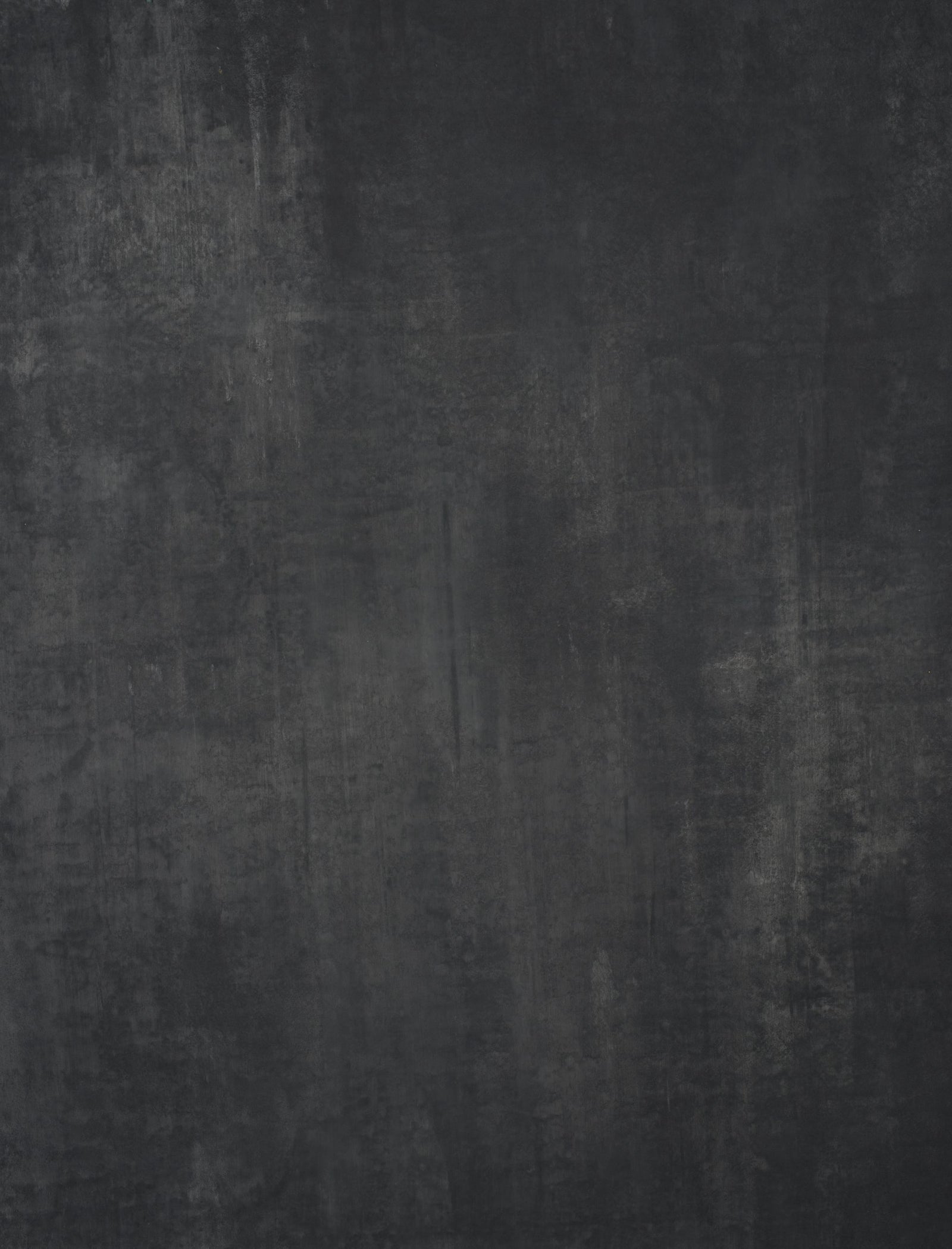 1147 Dark Grey Strong Text L+