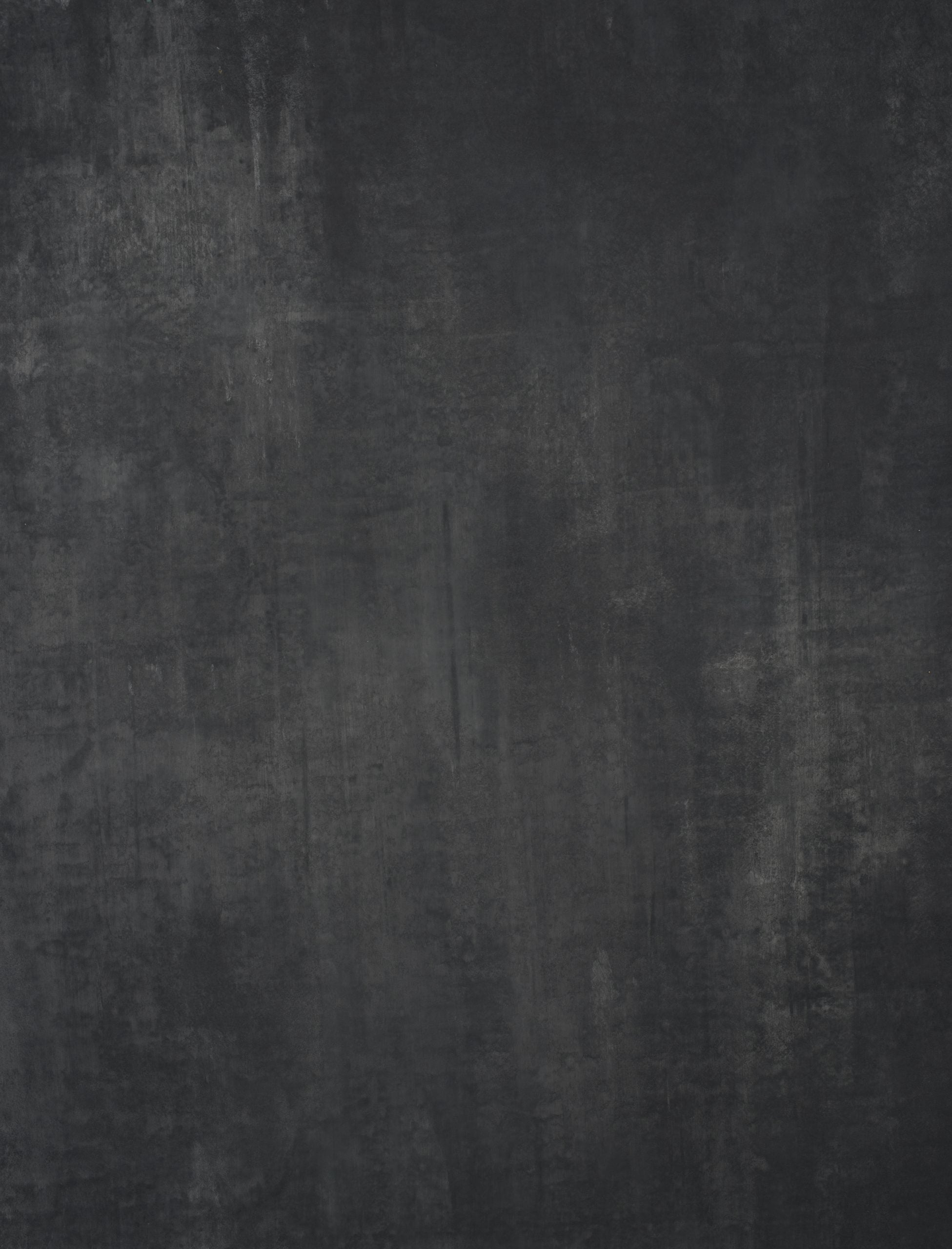 1147 Dark Grey Strong Text L+