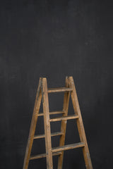 11594 Dark Grey Distressed Text ST