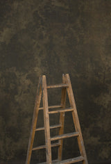 11657 Warm Grey Strong Text L