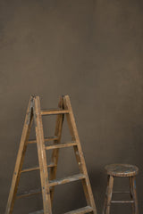 1167 Brown Distressed Text L+