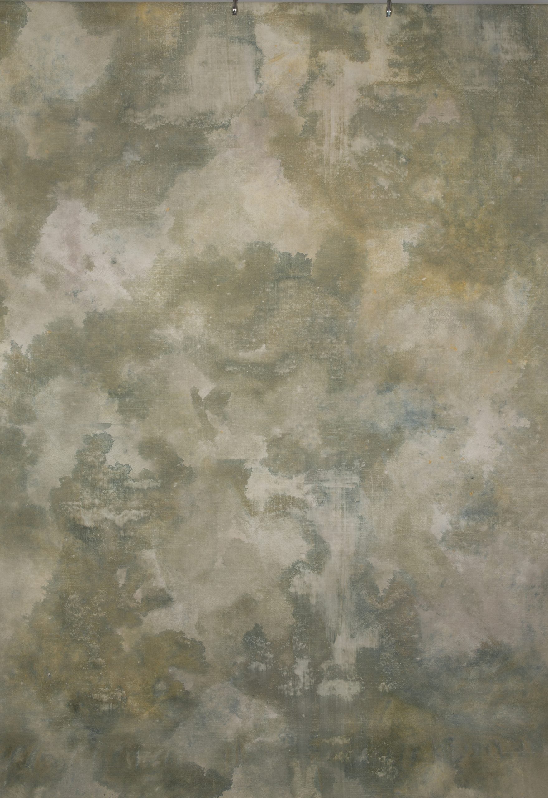 11688 Green Distressed Text L Ton