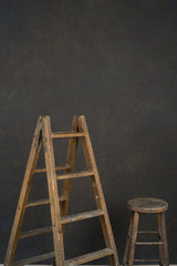1169 Brown Distressed Text L+
