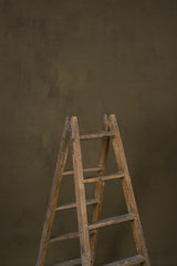 11695 Olive Green Mid Text L
