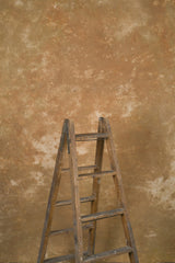 11711 Ochre Strong Text L