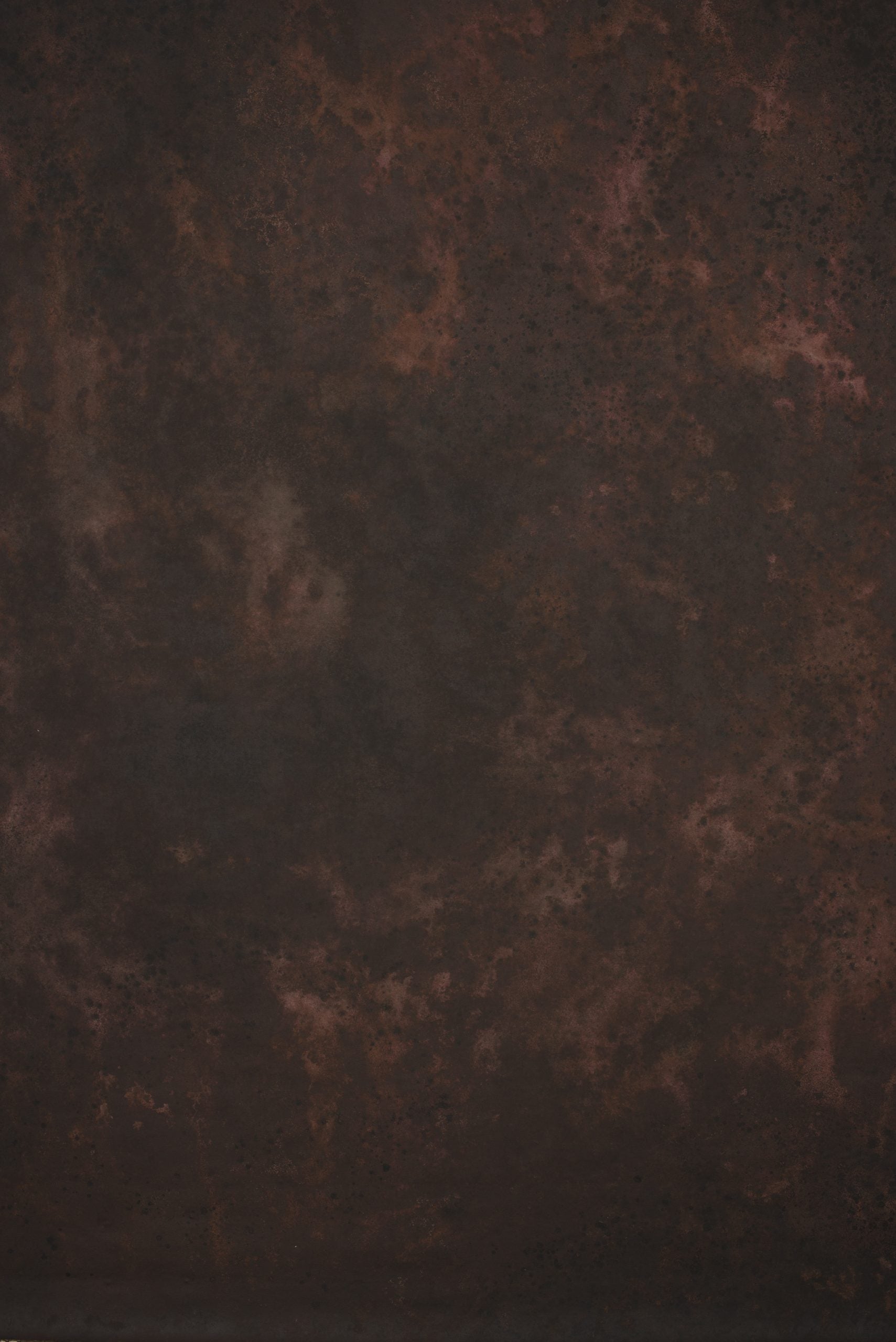 11714 Red Strong Text L