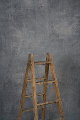 11758 Cold Grey Distressed Text M