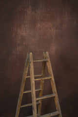 11773 Brown Red Strong Text M
