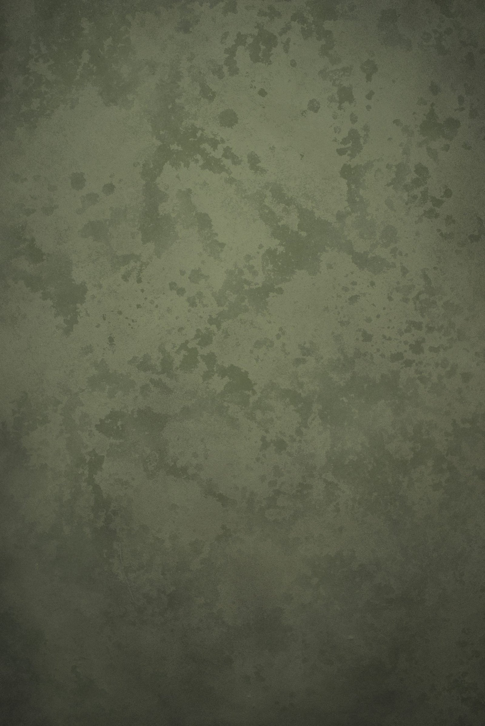 11779 Green Strong Text M