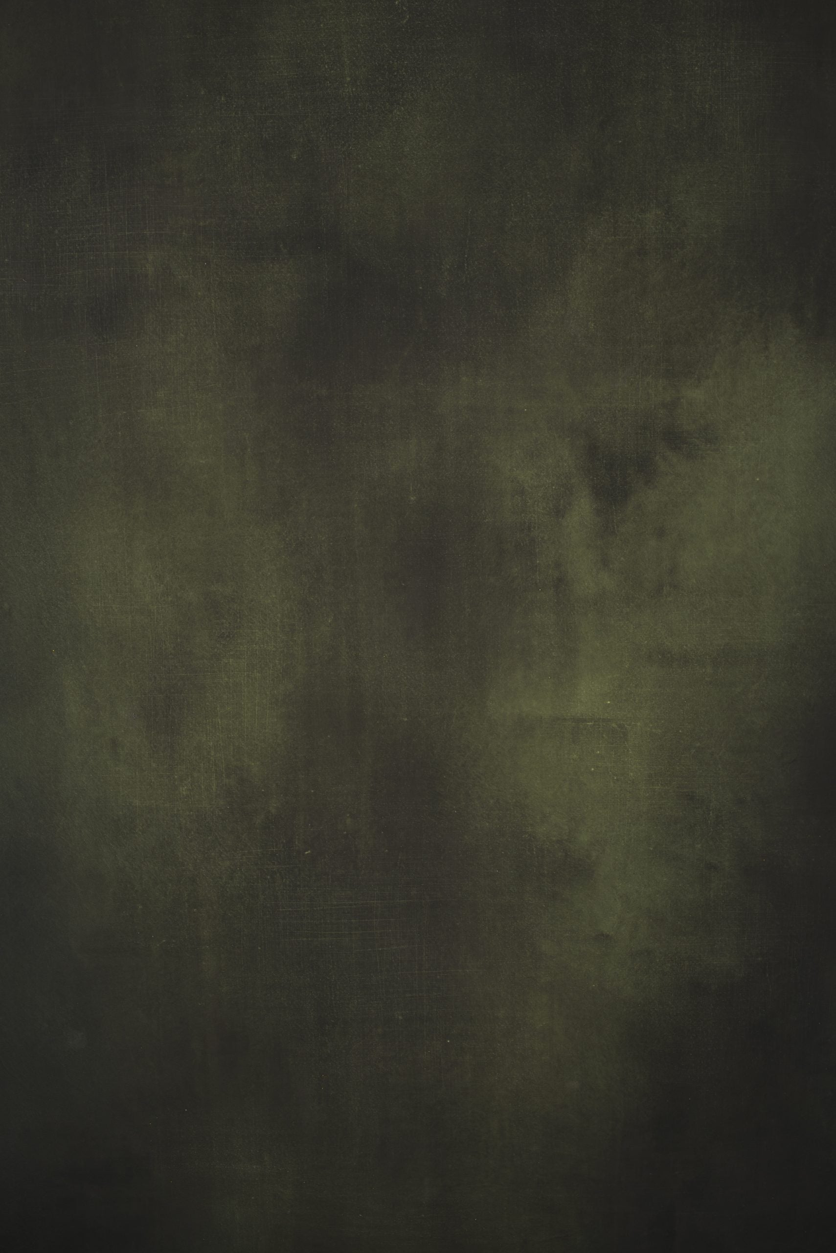 11781 Green Distressed Text M