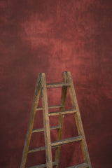 11802 Red Distressed Text M