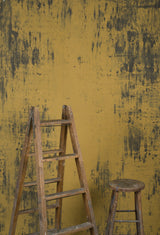 1184 Ochre Strong Text L+