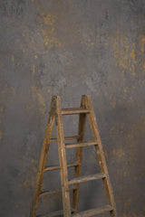 11936 Grey Strong Text M