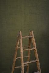 11999 Green Strong Text ST