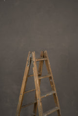 12020 Warm Grey Low Text L