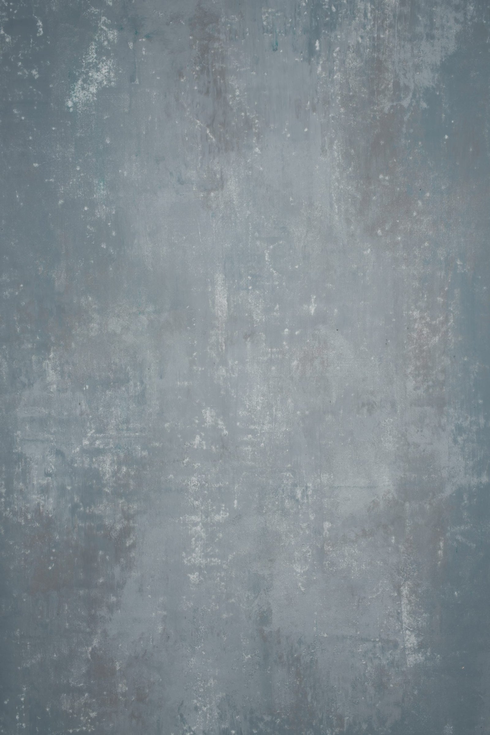 12058 Cold Grey Distressed Text L