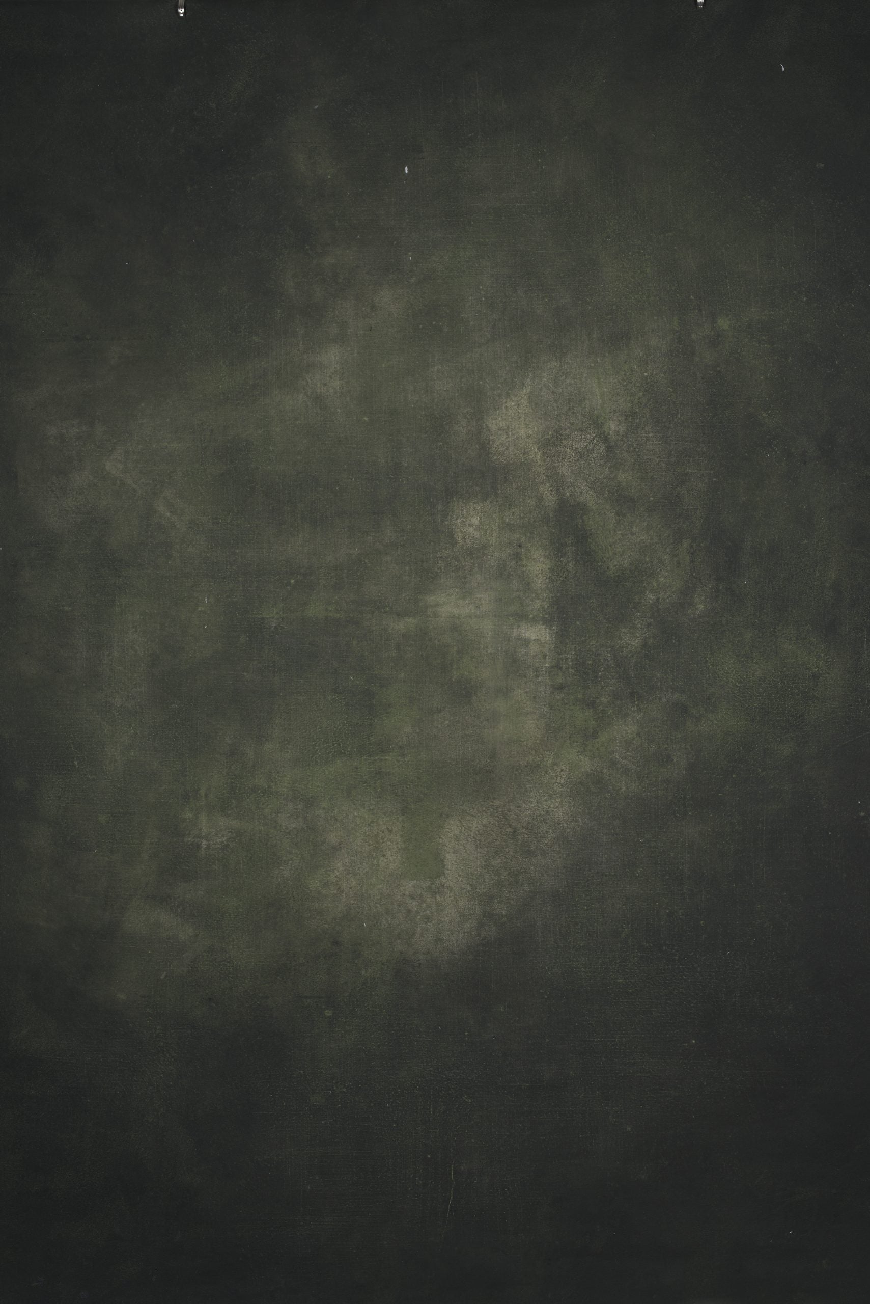 12092 Green Distressed Text L