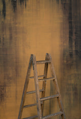 12108 Ochre Strong Text L