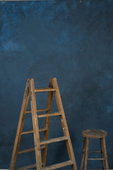1211 Blue Mid Text L+