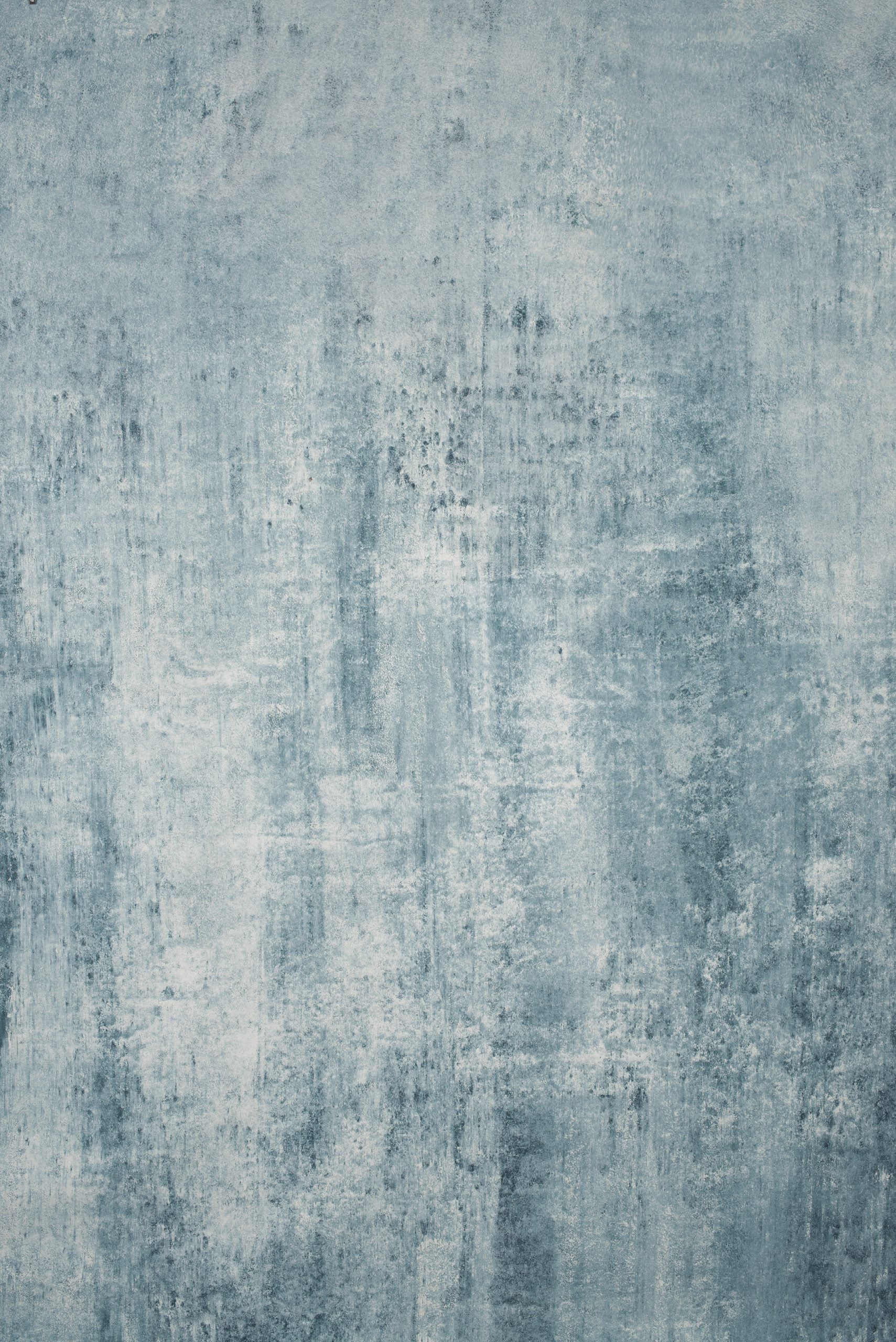 1213 Blue Strong Text L+