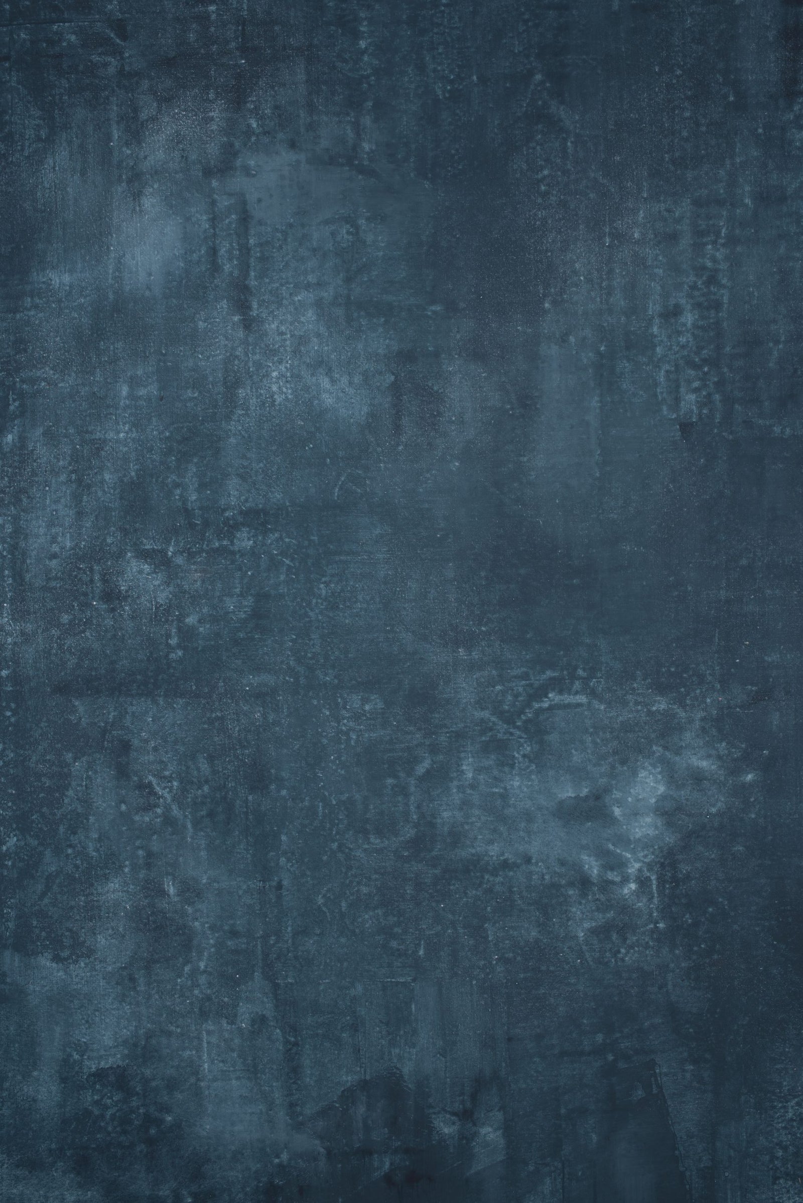 12140 Blue Distressed Text L