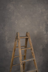 12160 Warm Grey Distressed Text M